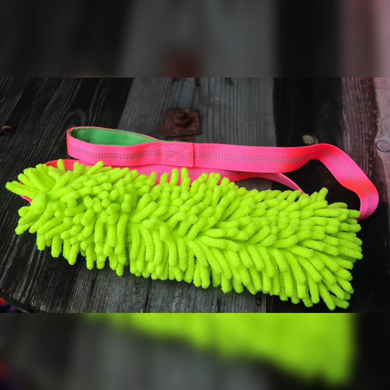 SALTY MUTTS - MICROFIBRE PREY TUG MEDIUM !! Pickup Only, no delivery !!